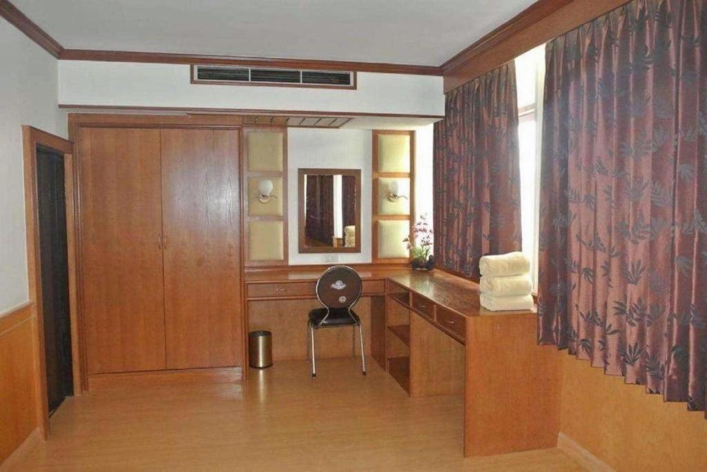 קלסין Supak Hotel מראה חיצוני תמונה