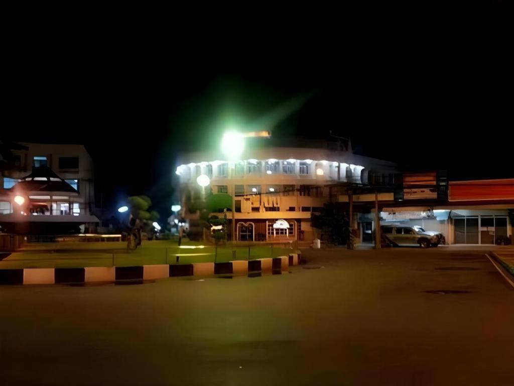 קלסין Supak Hotel מראה חיצוני תמונה